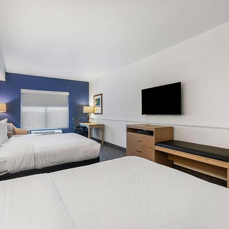Best Western Plus Westgate Inn And Suites Leland Ngoại thất bức ảnh