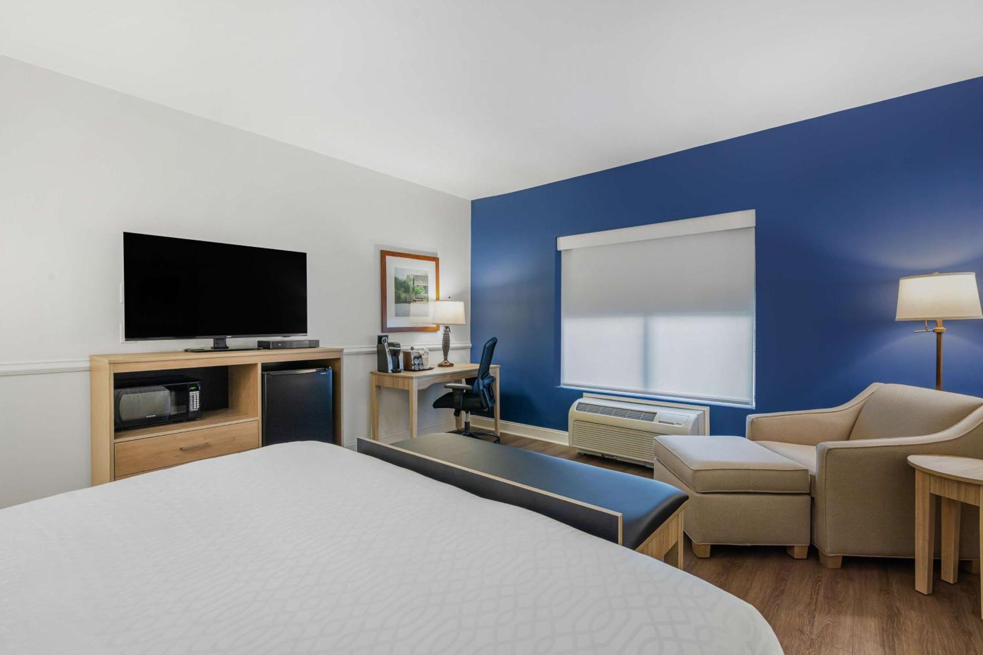 Best Western Plus Westgate Inn And Suites Leland Ngoại thất bức ảnh